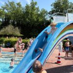 Wasser-Rutschen-Spiel